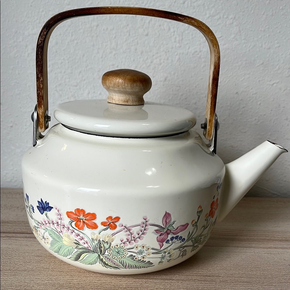 Floral Ceramic Teapot with Wooden Handle - Picture 7 of 13